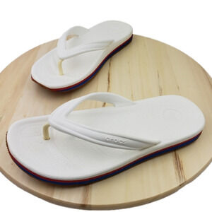 Crocs Sandals Women's Size 7 White Sneaker Slip-On Thongs Retro Coastal Casual